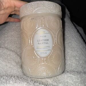 Leoben No 10 Leather Santal 18oz peach glass